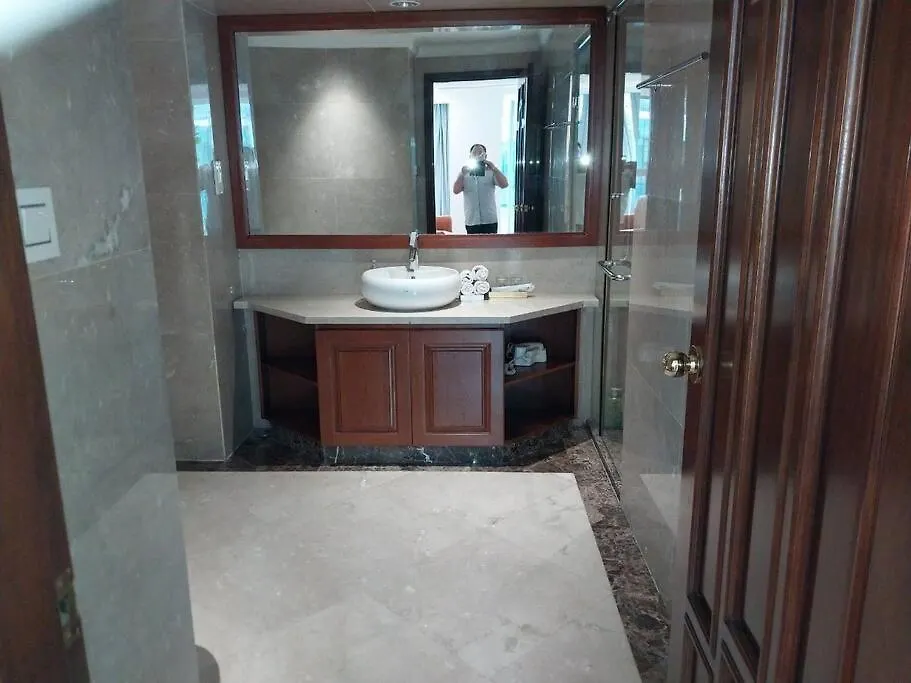 The Rixx Paradise@Vincomcenter/Bathtub/Pool/Netflx Lägenhet Ho Chi Minh-staden