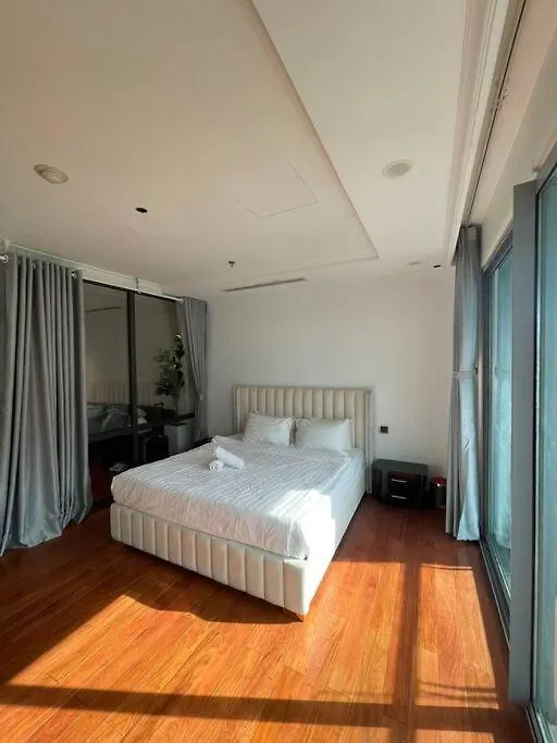 The Rixx Paradise@Vincomcenter/Bathtub/Pool/Netflx Apartment Ho Chi Minh City 0*,
