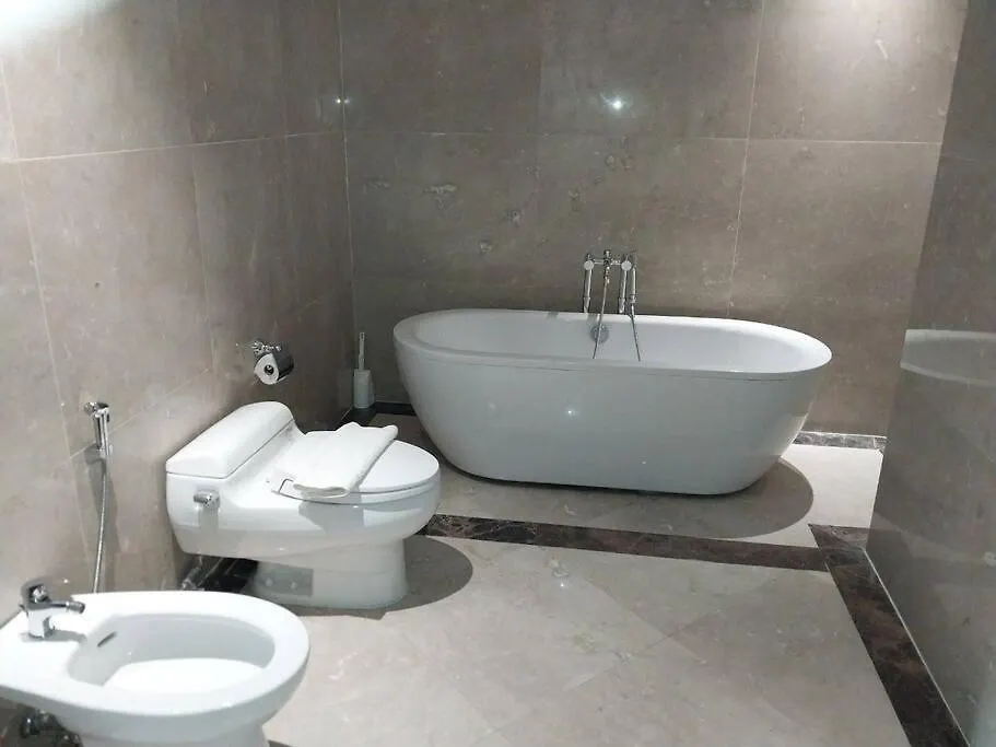 The Rixx Paradise@Vincomcenter/Bathtub/Pool/Netflx Apartment Ho Chi Minh City Vietnam